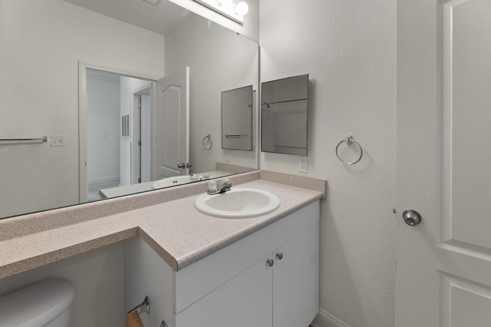 1922 Parkside Village Drive Property Photo 26