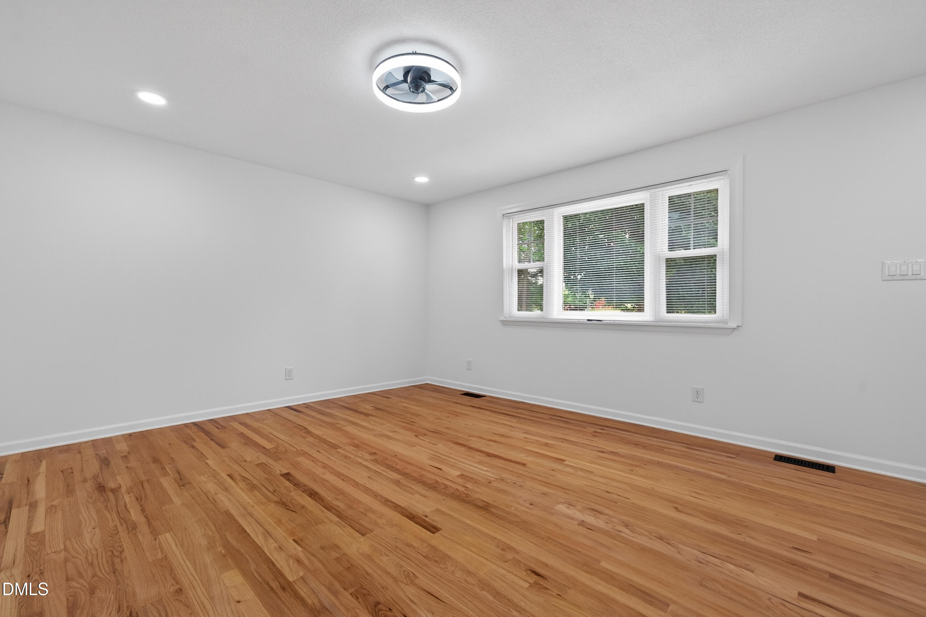 2106 Southgate Drive Property Photo 9