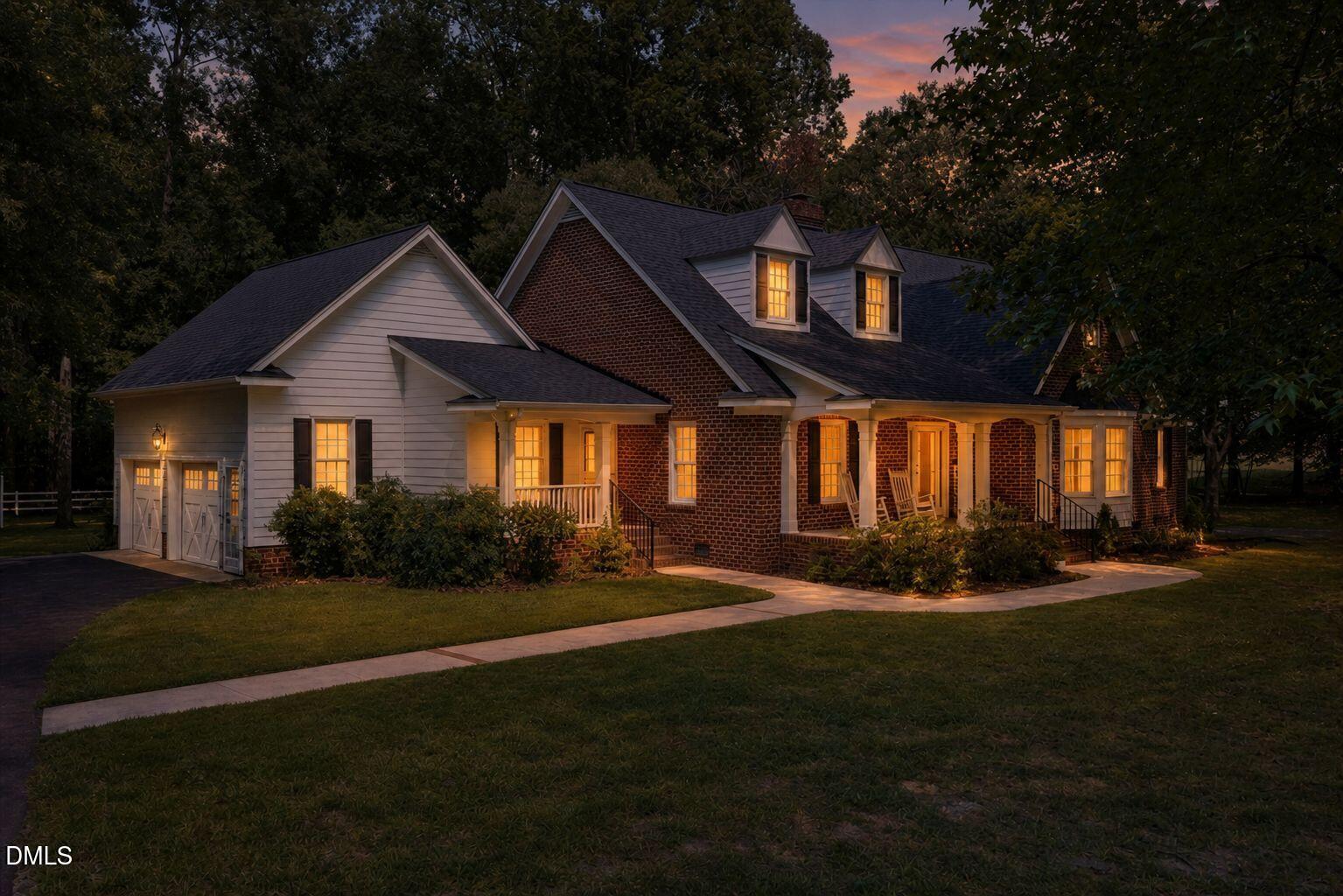 121 Mayfield Place