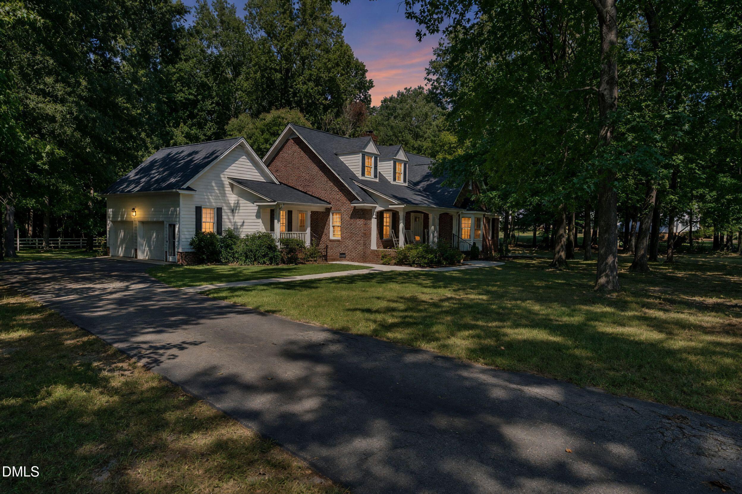 121 Mayfield Place