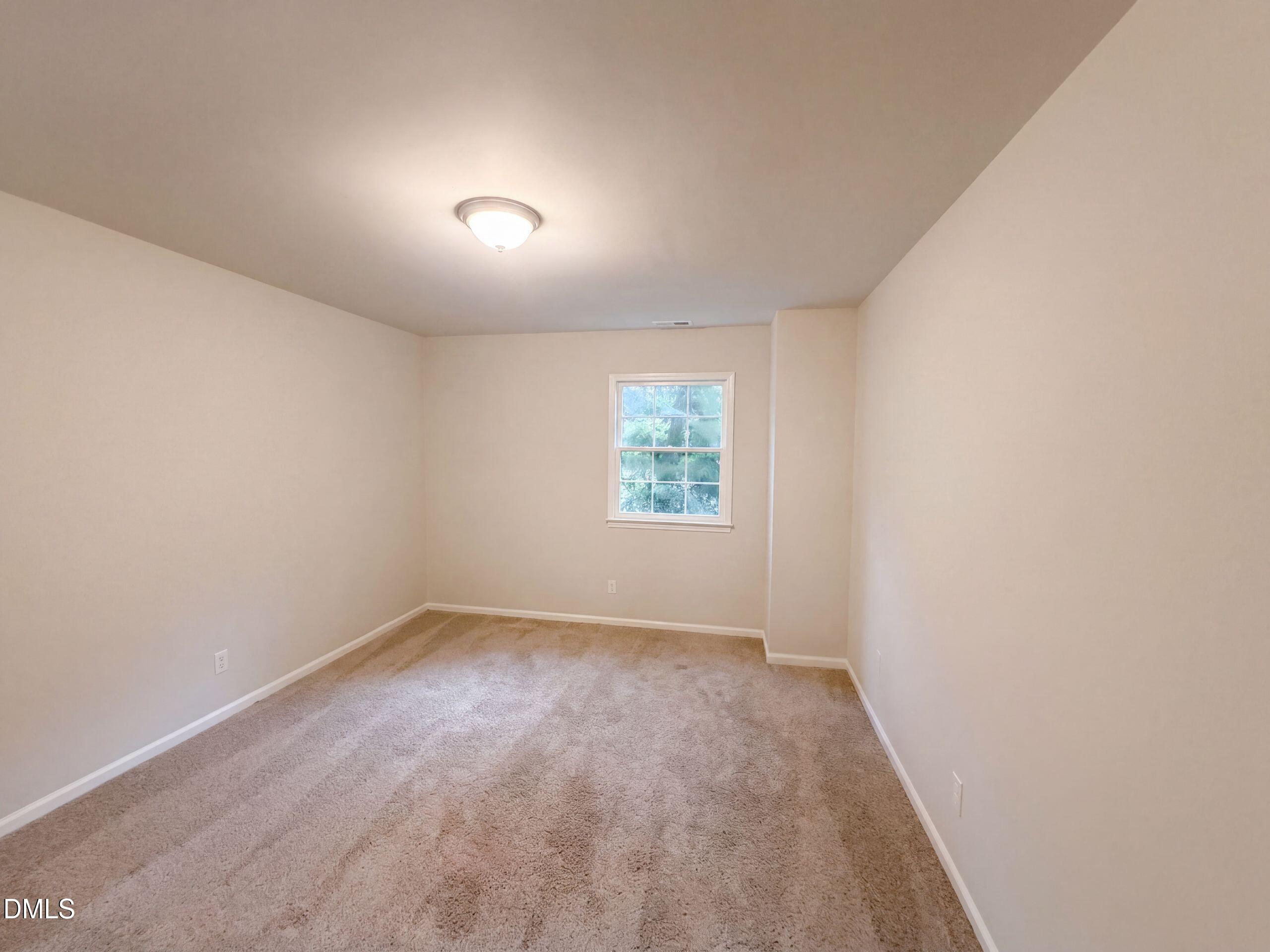 1304 Wicklow Drive Property Photo 4