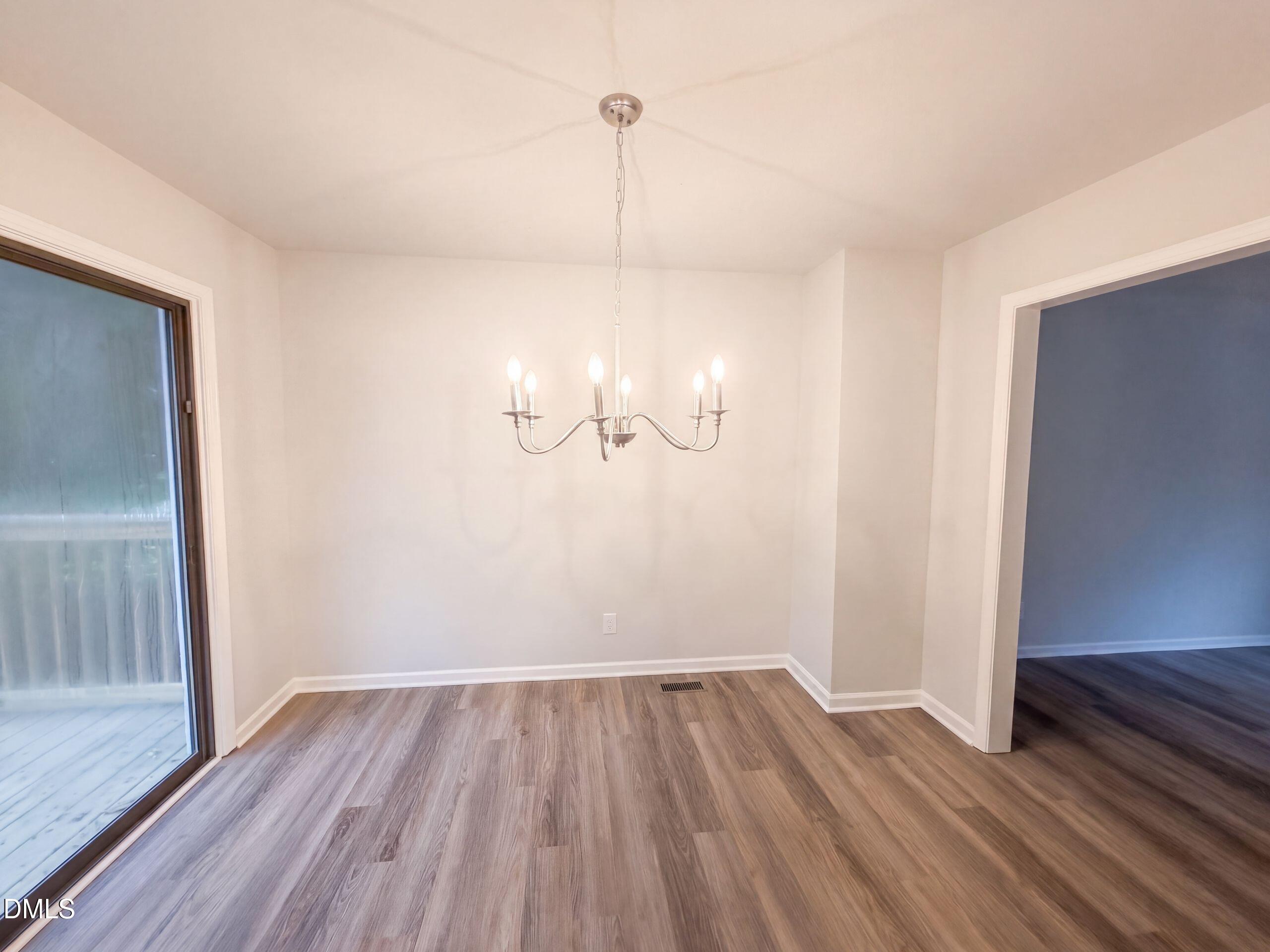 1304 Wicklow Drive Property Photo 7
