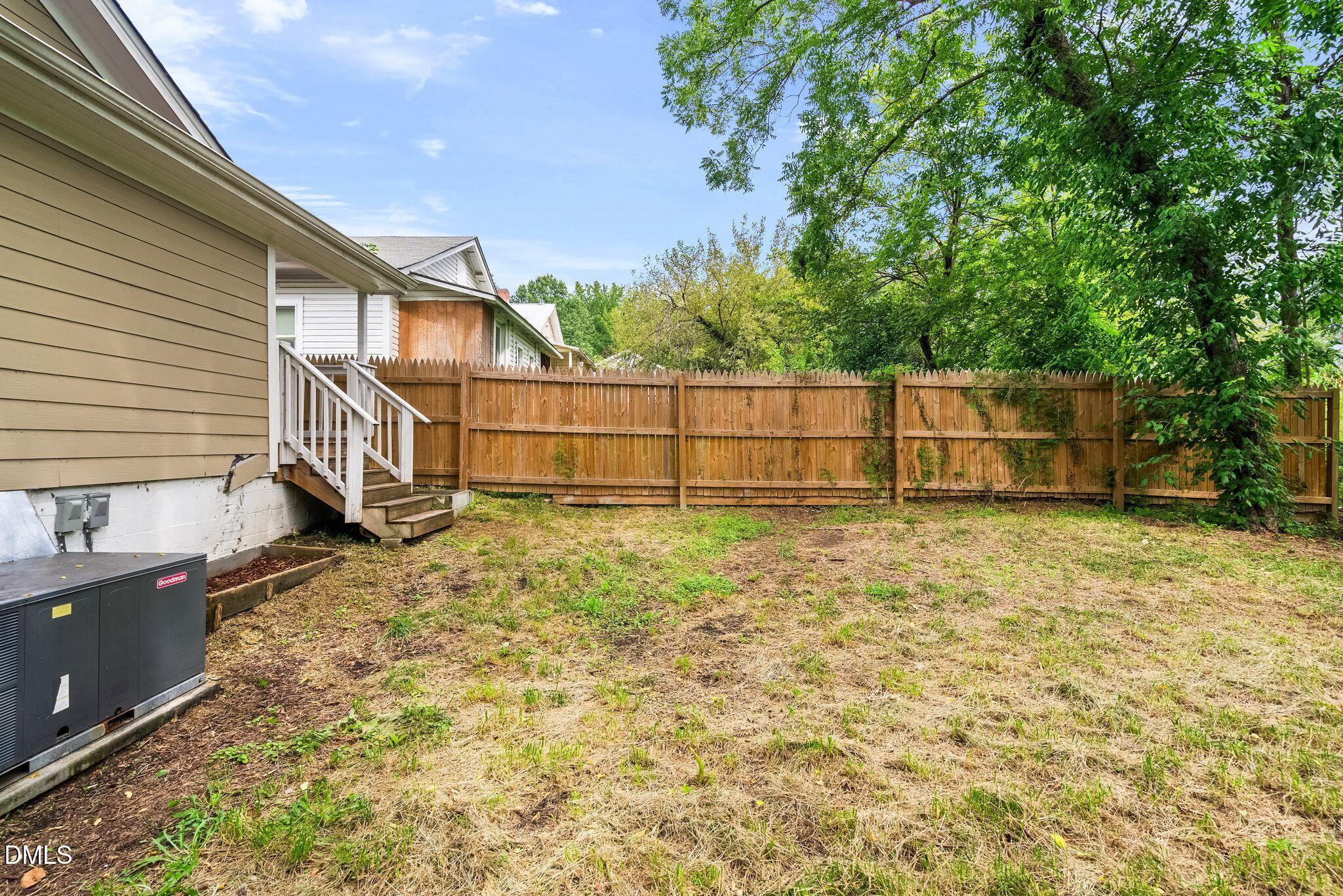 1404 Manteo Street Property Photo 28