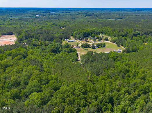 2 Fred Hight Drive Property Photo 7