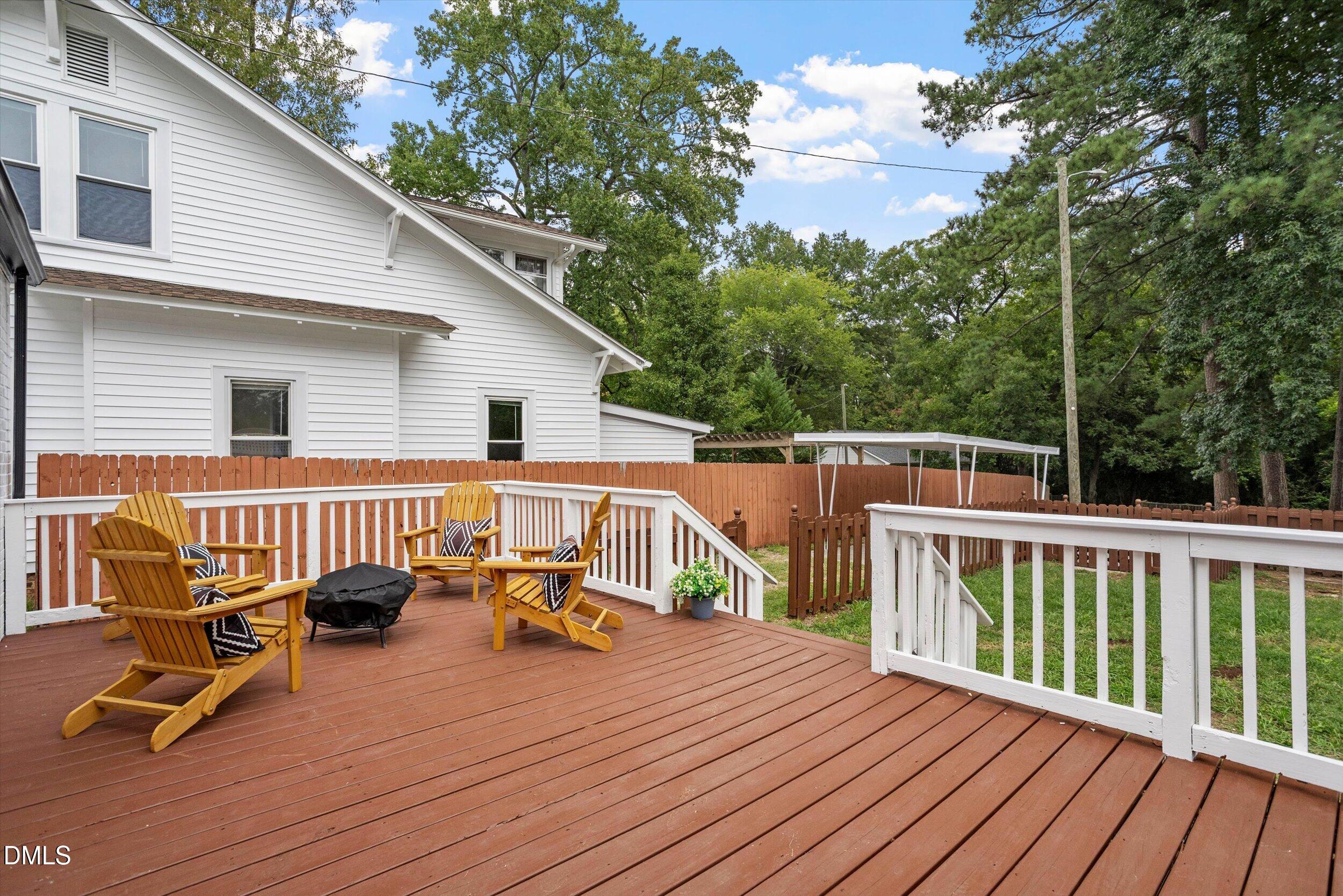 2724 N Roxboro Street Property Photo 9