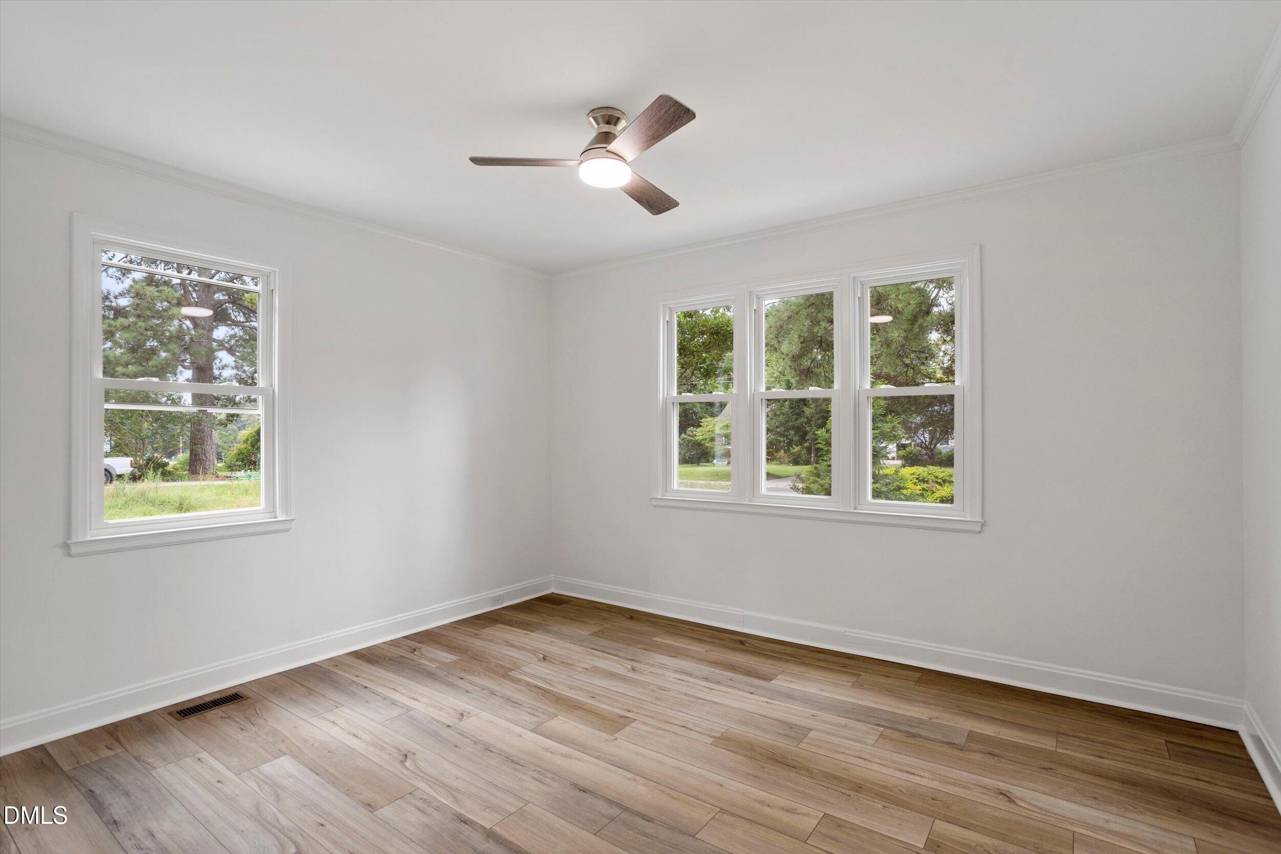 2724 N Roxboro Street Property Photo 13
