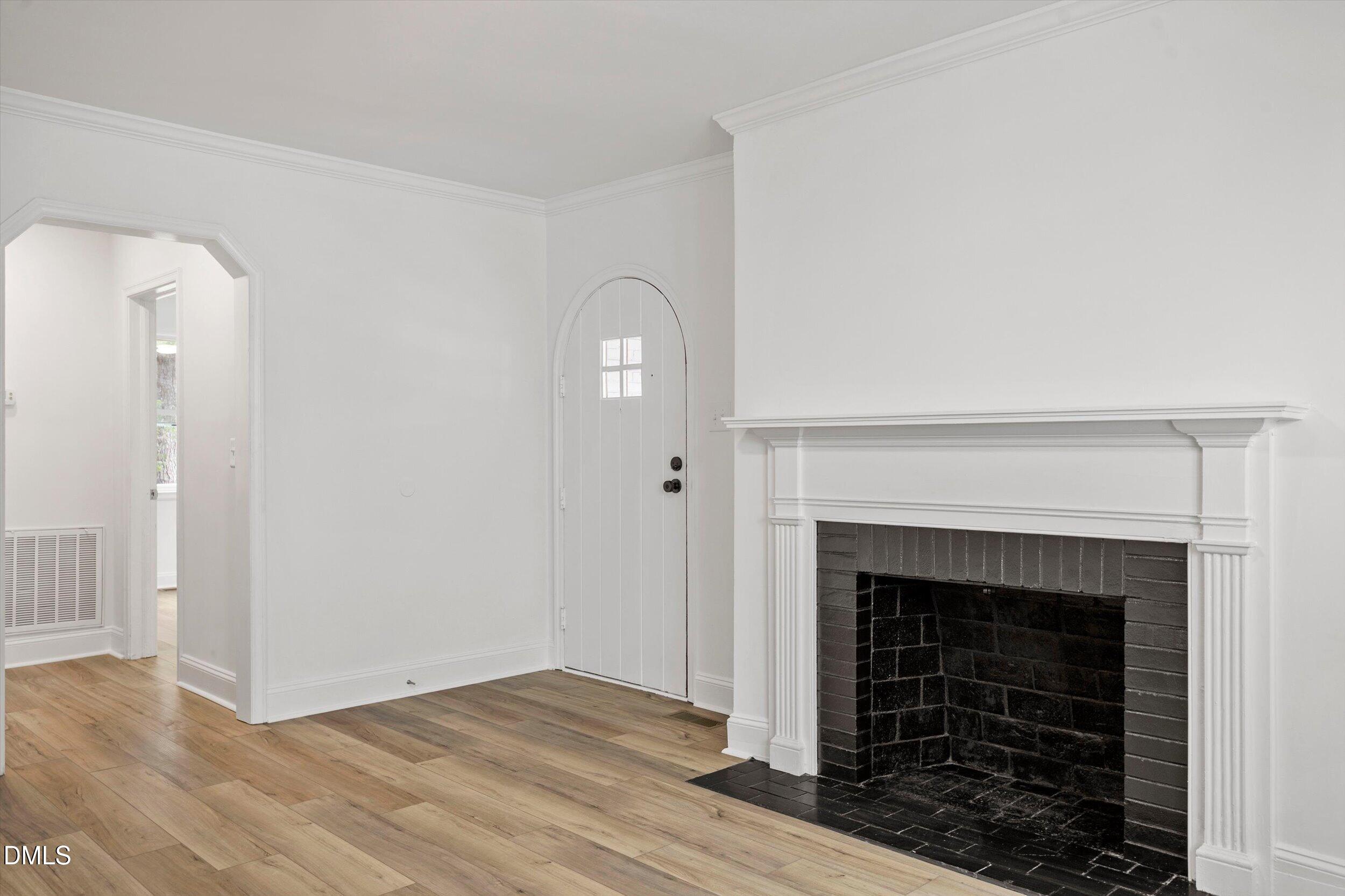 2724 N Roxboro Street Property Photo 19