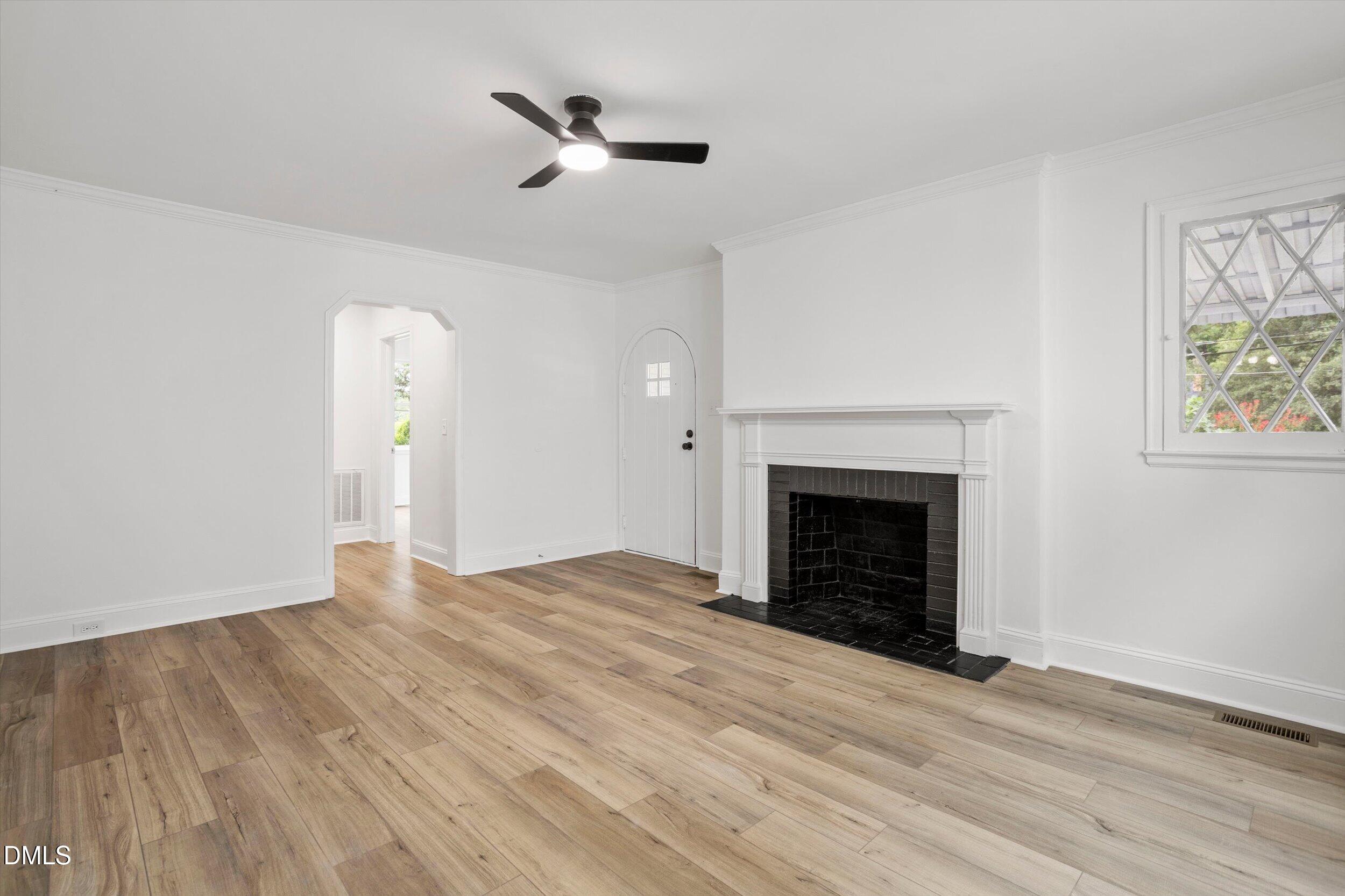 2724 N Roxboro Street Property Photo 20