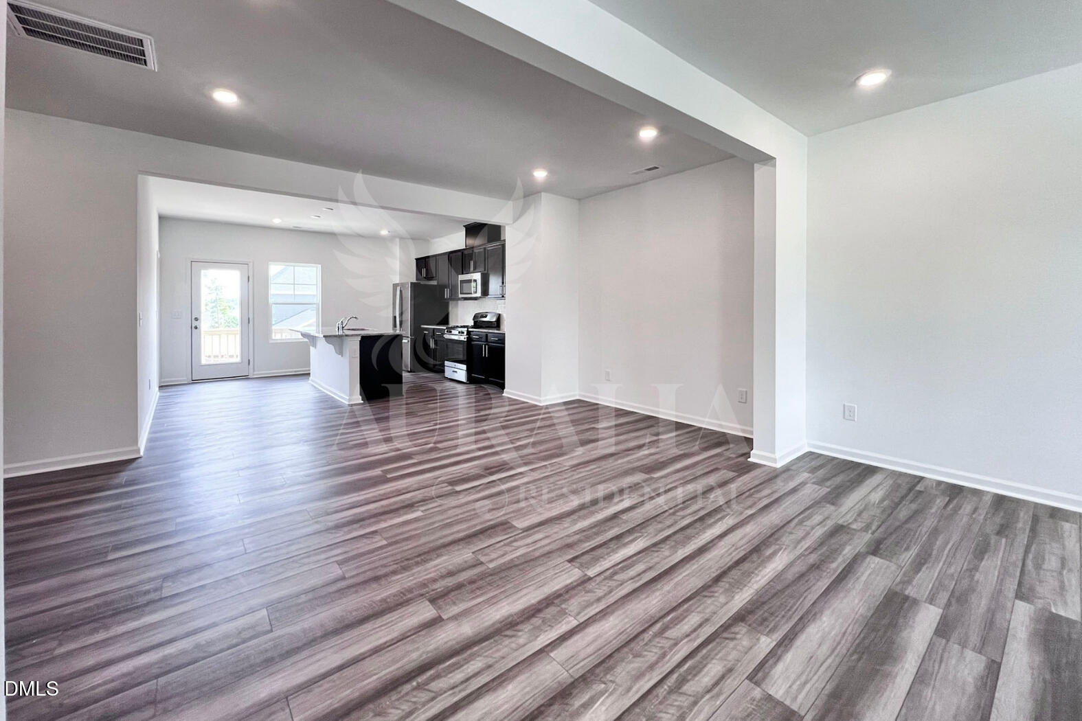 1421 Jay Road Property Photo 8