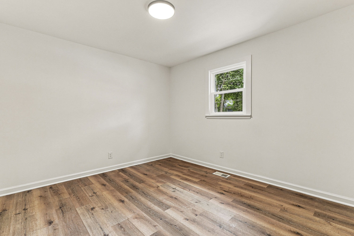 2504 Lane Street Property Photo 15