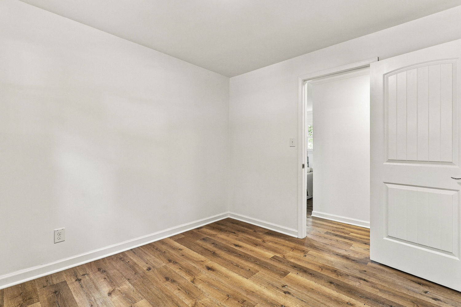 2504 Lane Street Property Photo 17