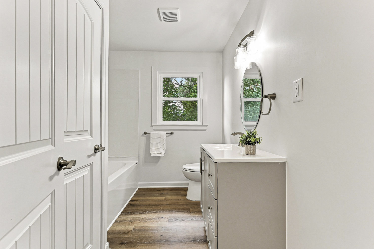2504 Lane Street Property Photo 18
