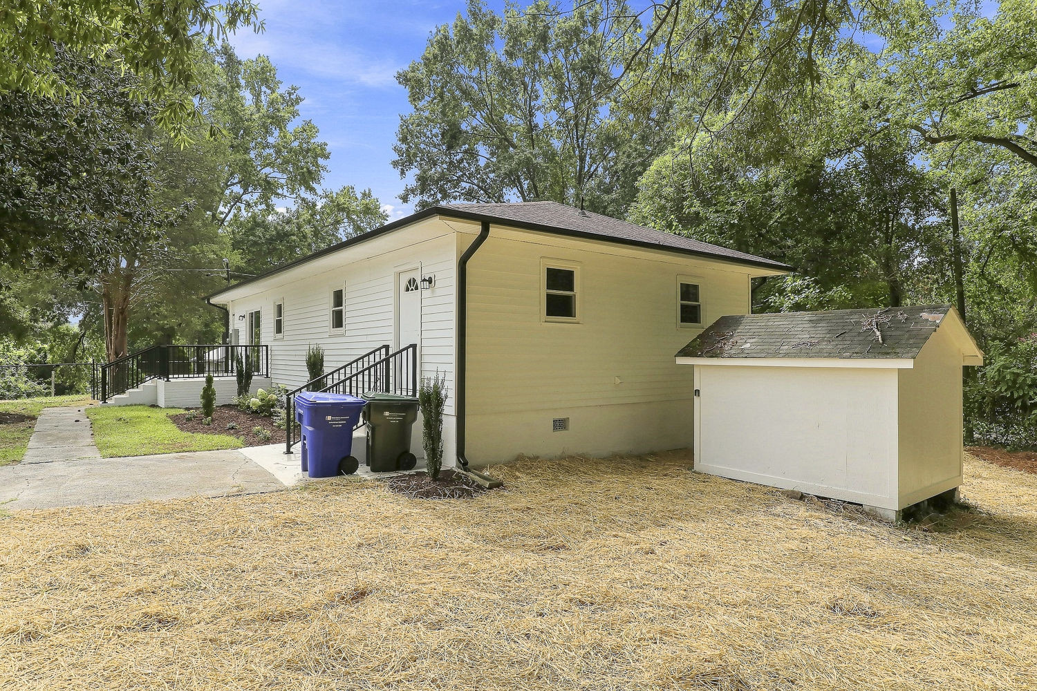 2504 Lane Street Property Photo 23