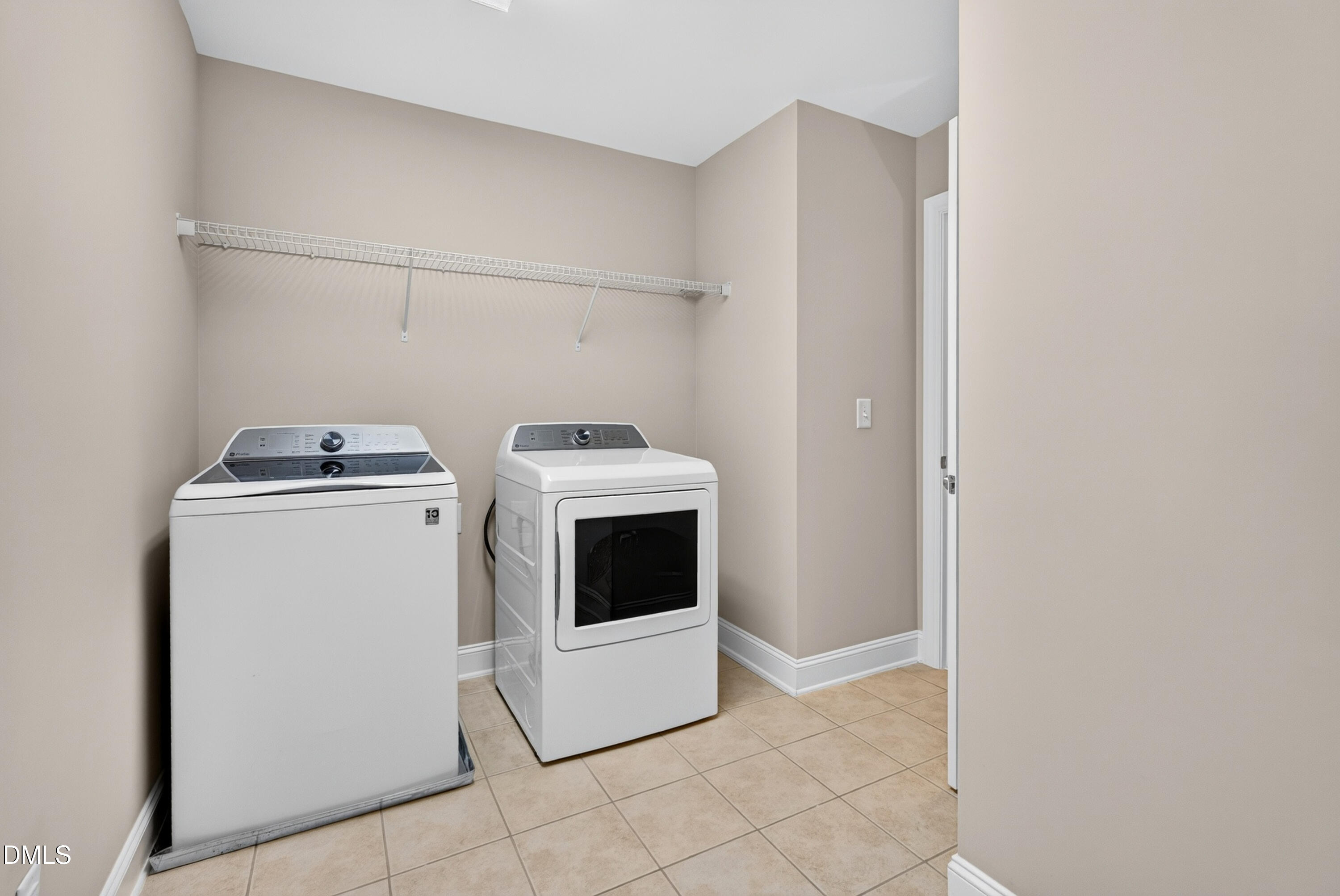 121 Harvestwood Drive Property Photo 31