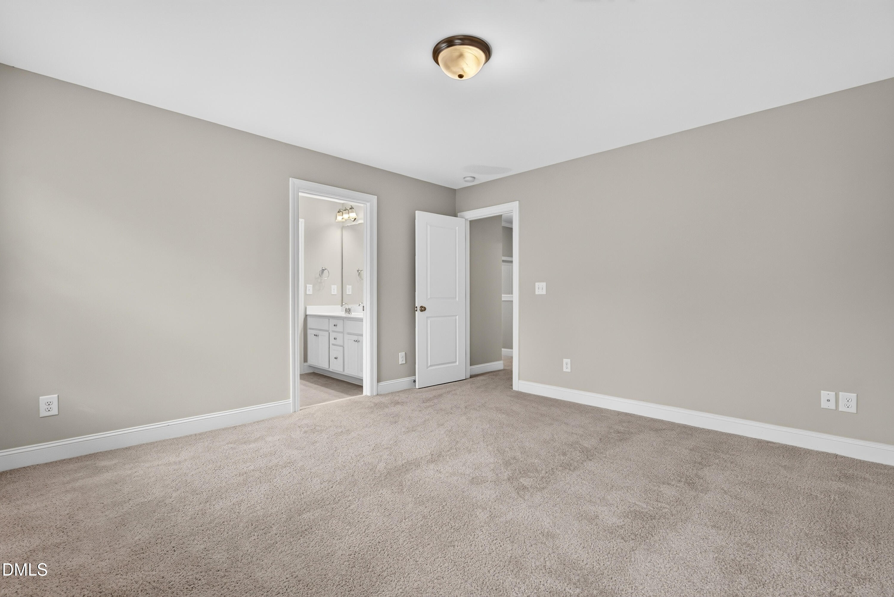 121 Harvestwood Drive Property Photo 42