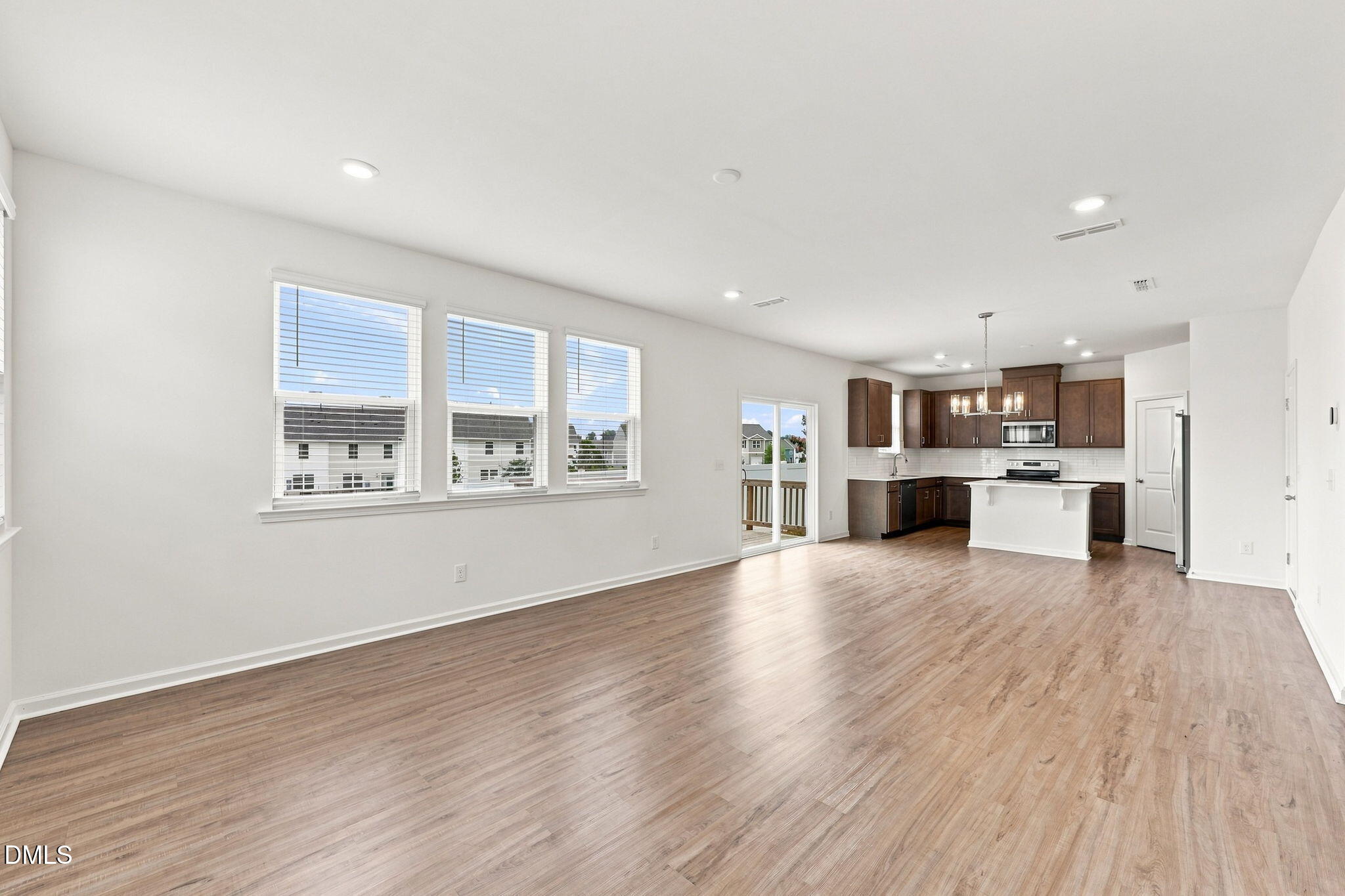 801 Emmer Street Property Photo 3