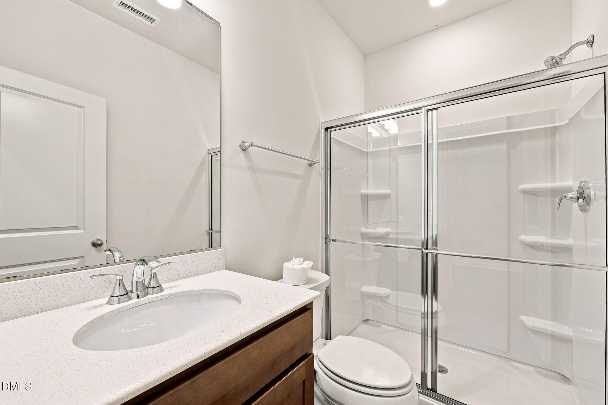 801 Emmer Street Property Photo 5