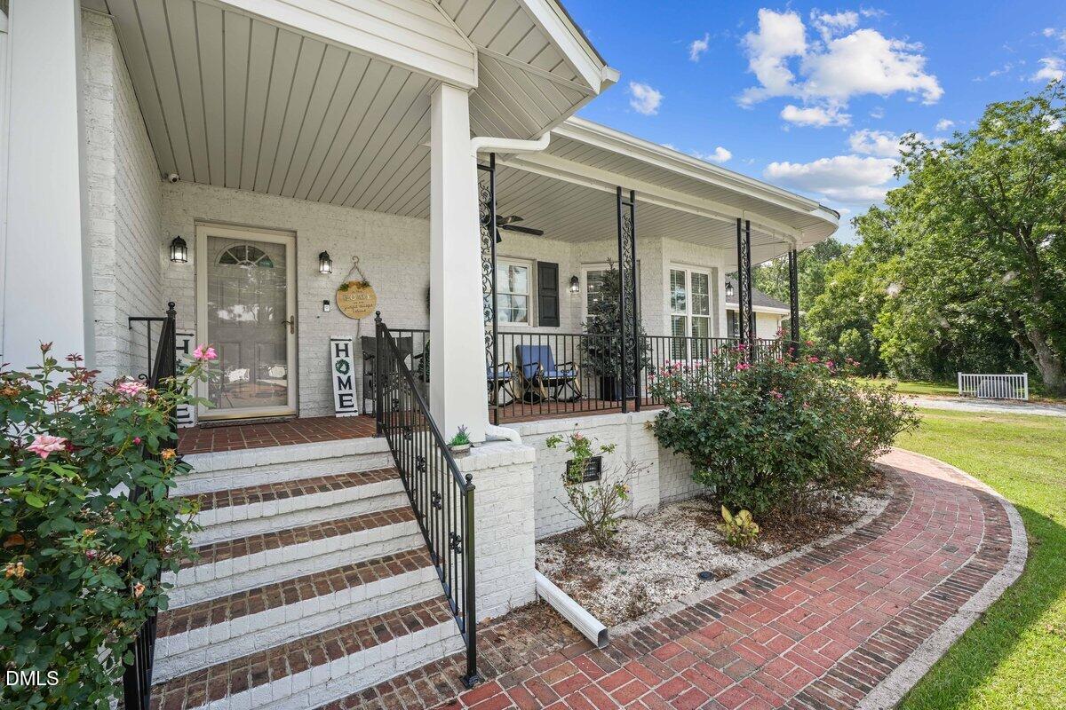 1396 Green Path Road Property Photo 4