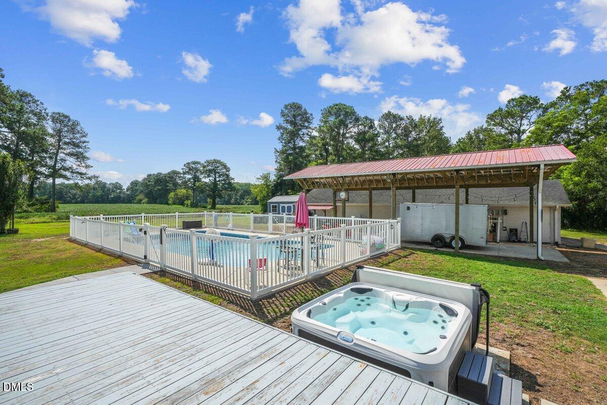 1396 Green Path Road Property Photo 10
