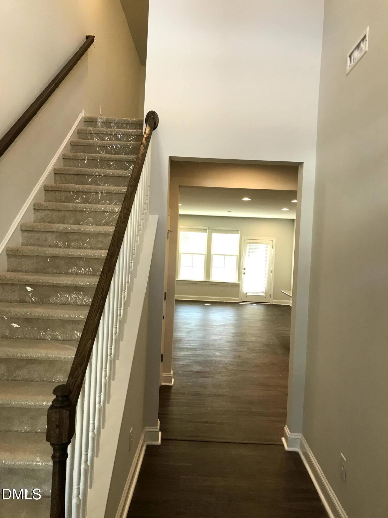 1016 Craigmeade Drive Property Photo 4