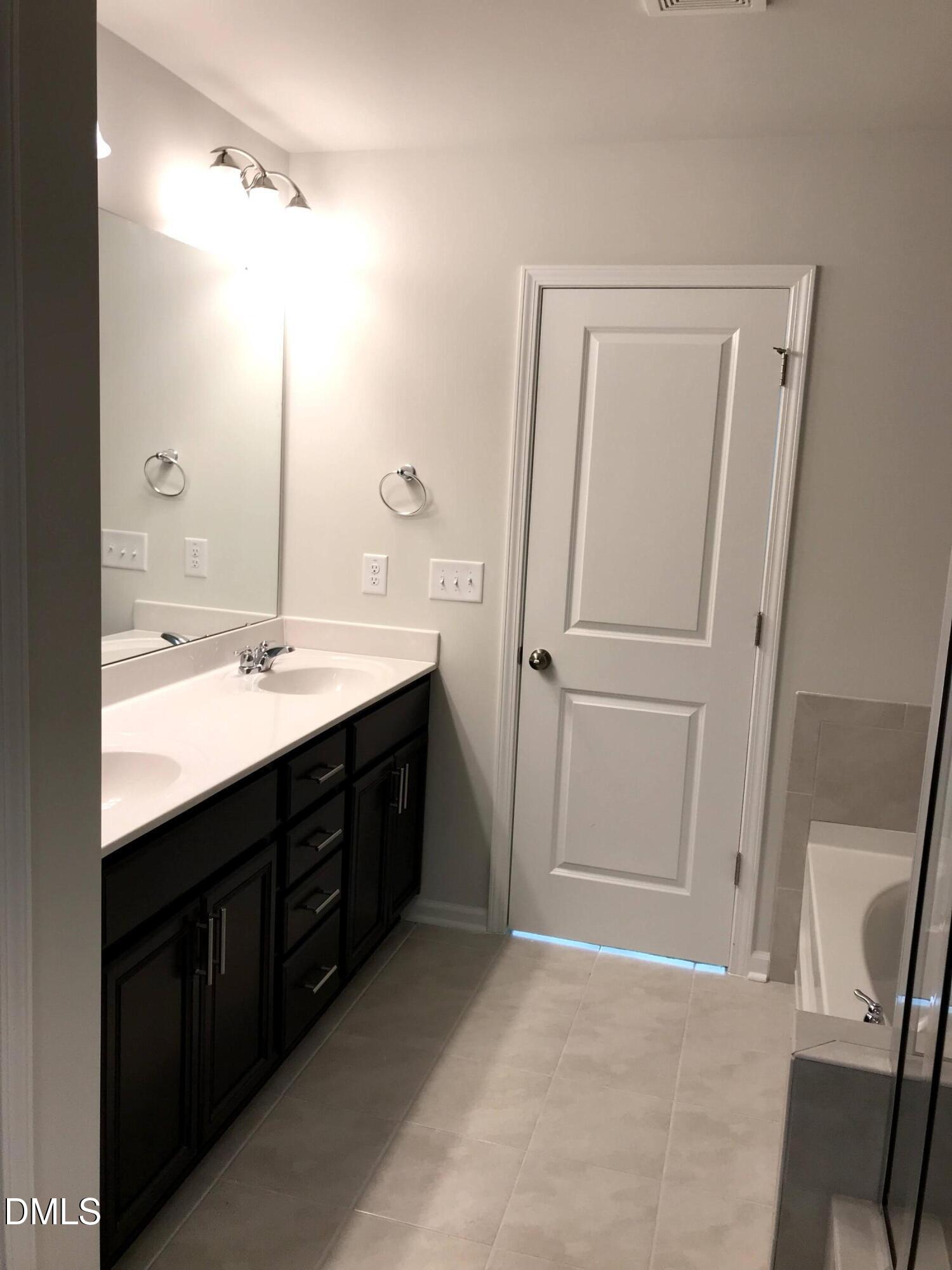 1016 Craigmeade Drive Property Photo 12