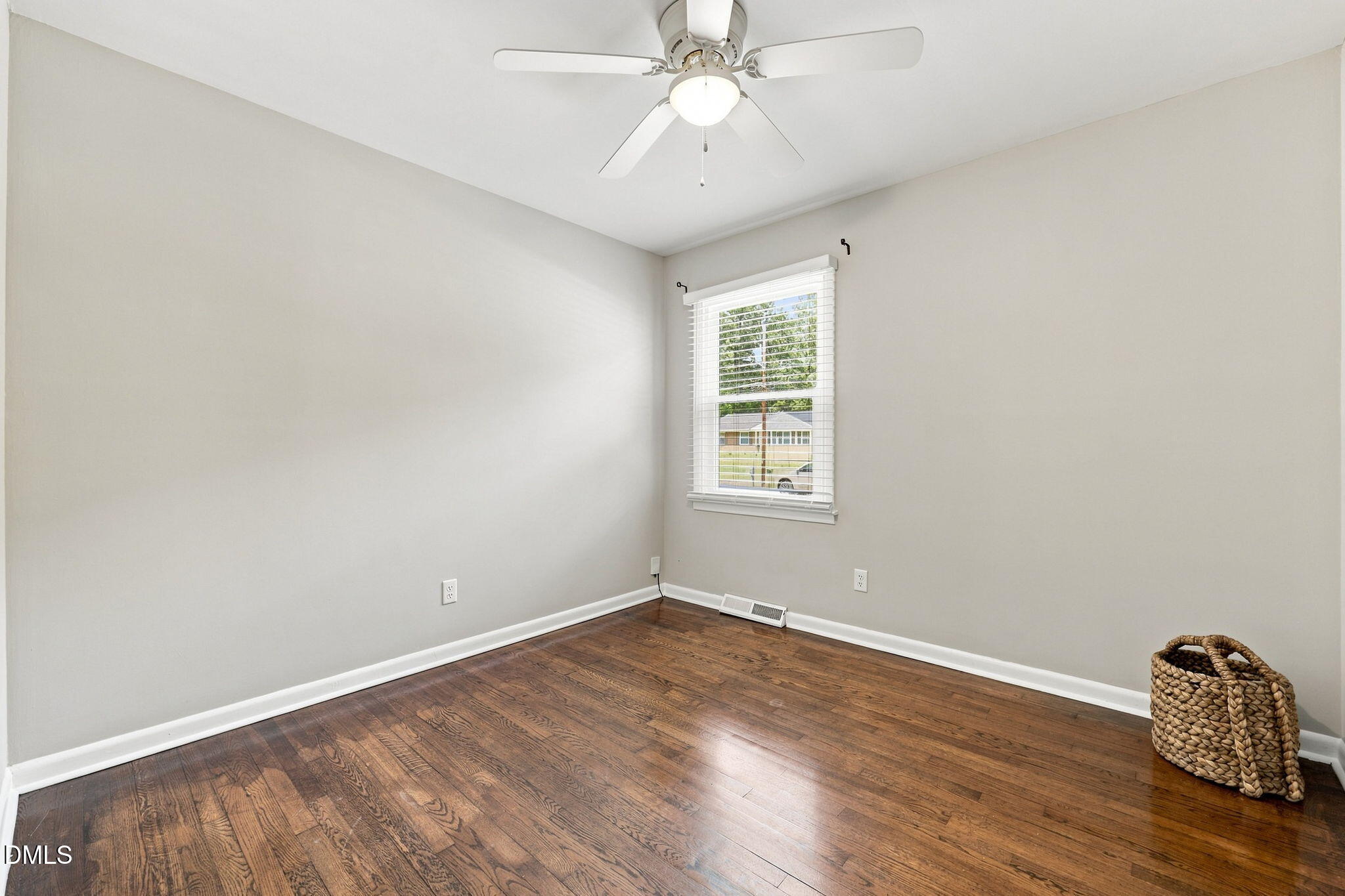 111 Emerald Circle Property Photo 16