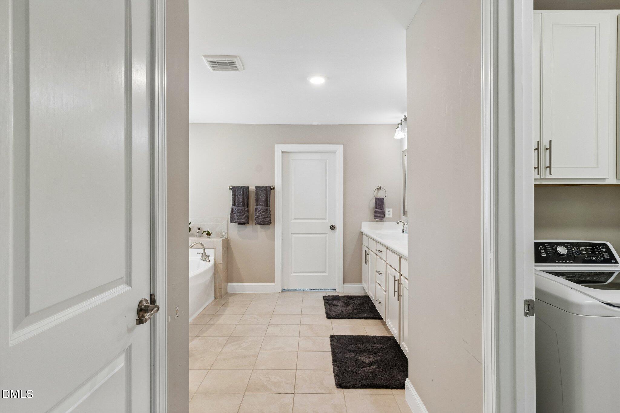 717 Virginia Water Drive Property Photo 7
