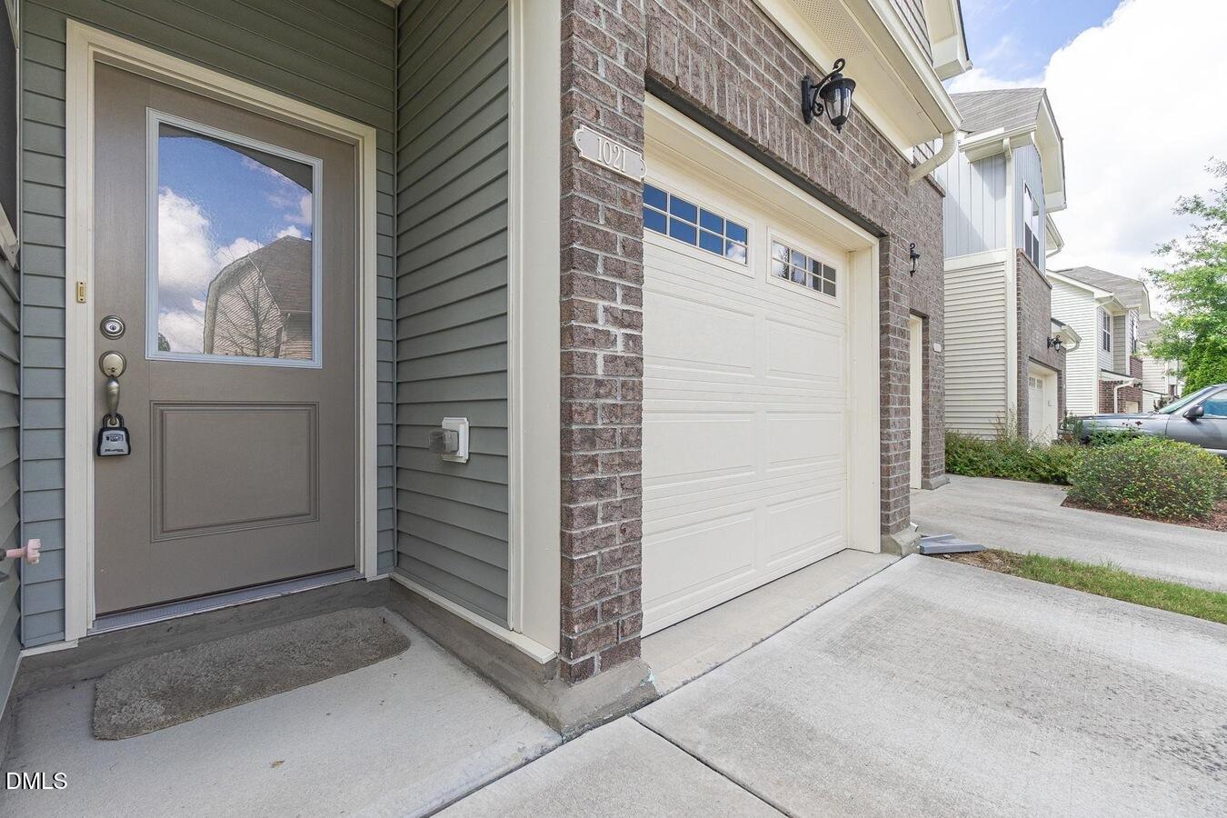 1021 Contessa Drive Property Photo 2