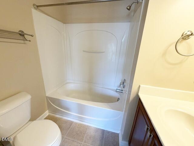 100 Stratford Lakes Drive Property Photo 11