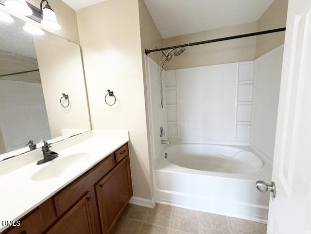 100 Stratford Lakes Drive Property Photo 13
