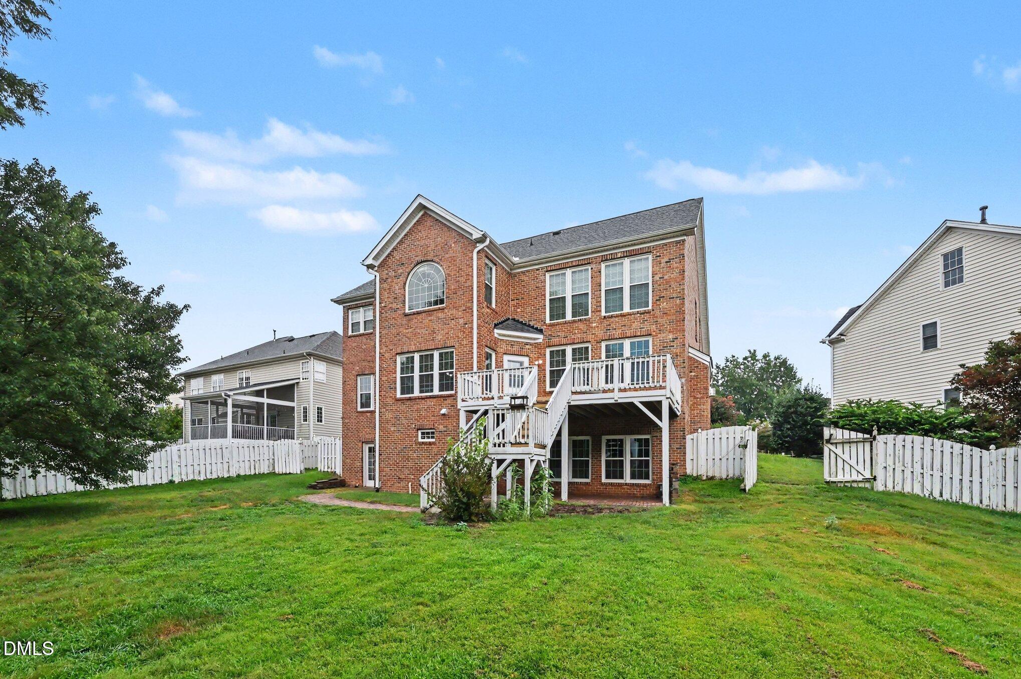10209 Swanhaven Court Property Photo 32