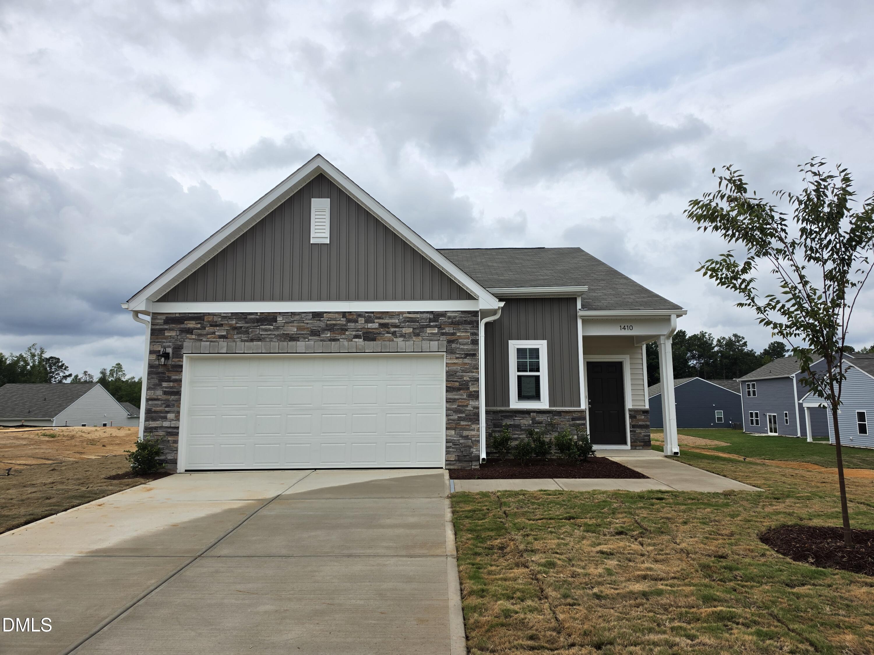 1410 Centerview Drive Property Photo 1