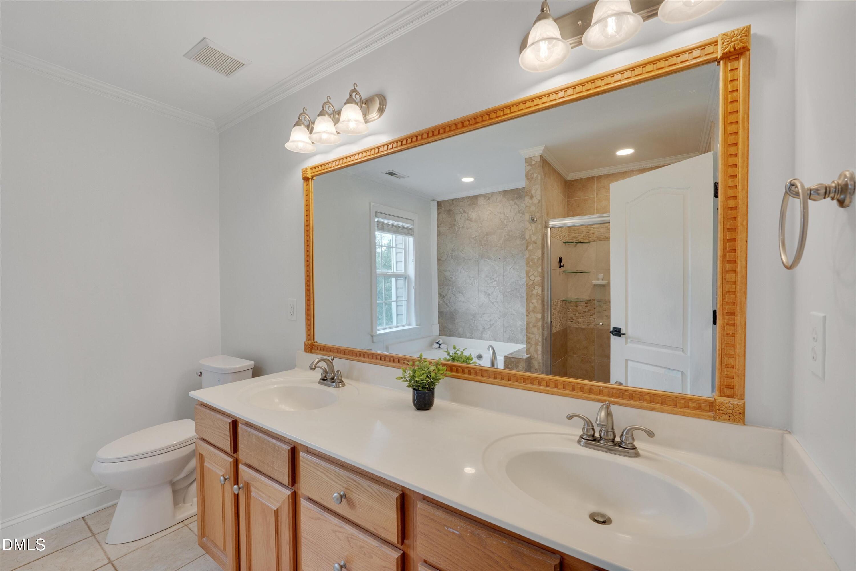 8104 Hartwood Glen Circle Property Photo 12
