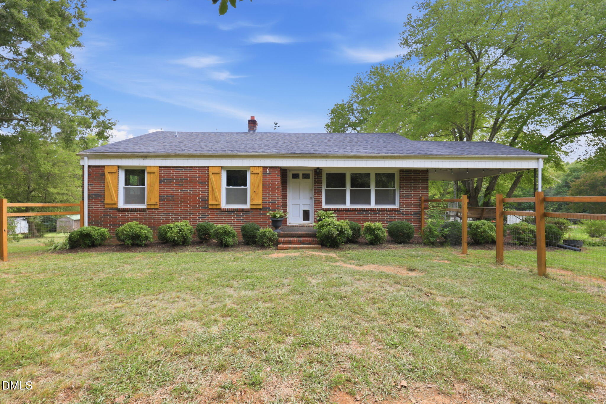 216 Underwood Road Property Photo 1