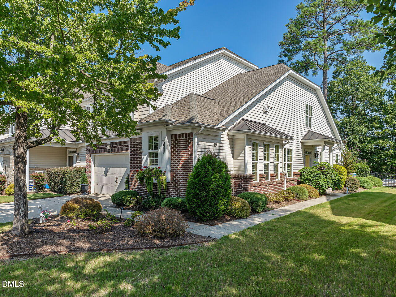8211 Yaxley Hall Drive Property Photo 2