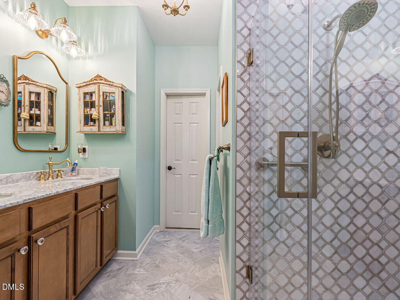 8211 Yaxley Hall Drive Property Photo 18