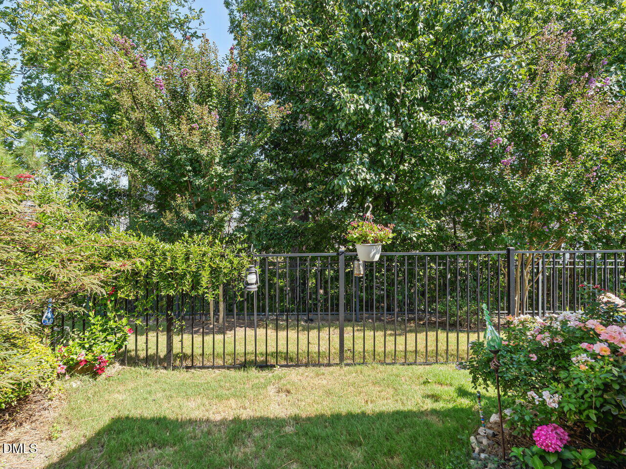 8211 Yaxley Hall Drive Property Photo 28