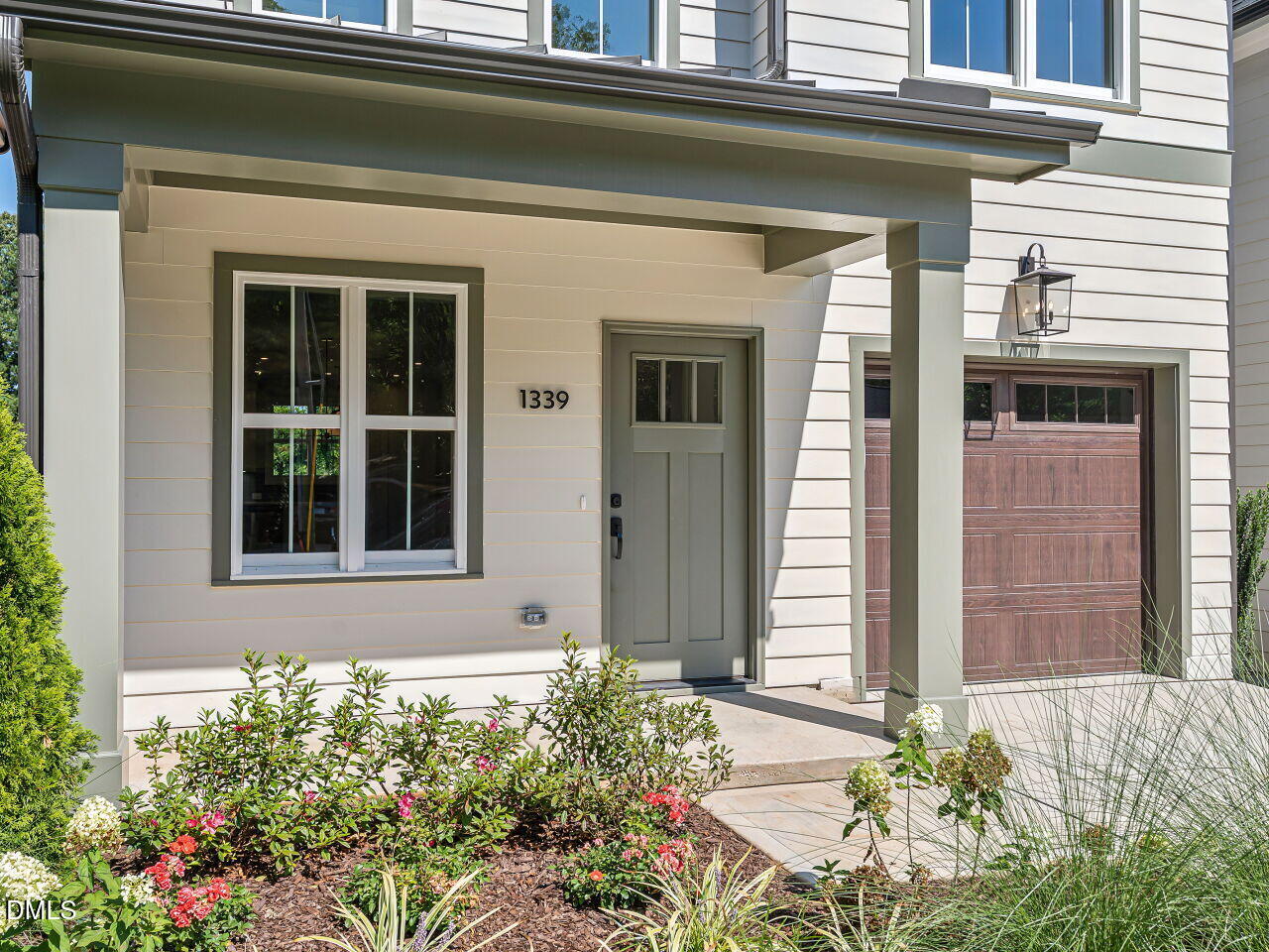 1339 Courtland Drive Property Photo 3