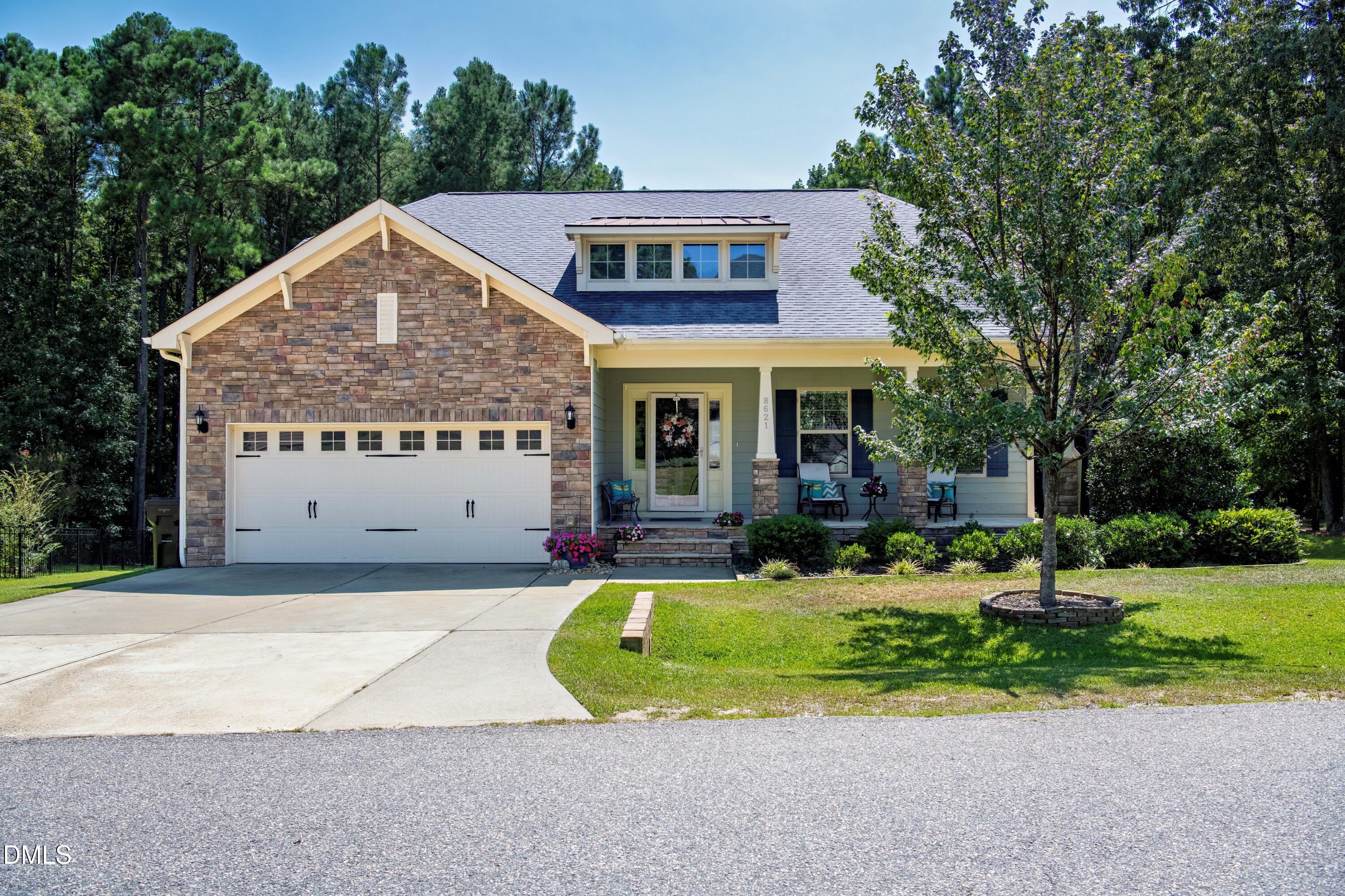 8621 Jordan Meadow Drive Property Photo 1