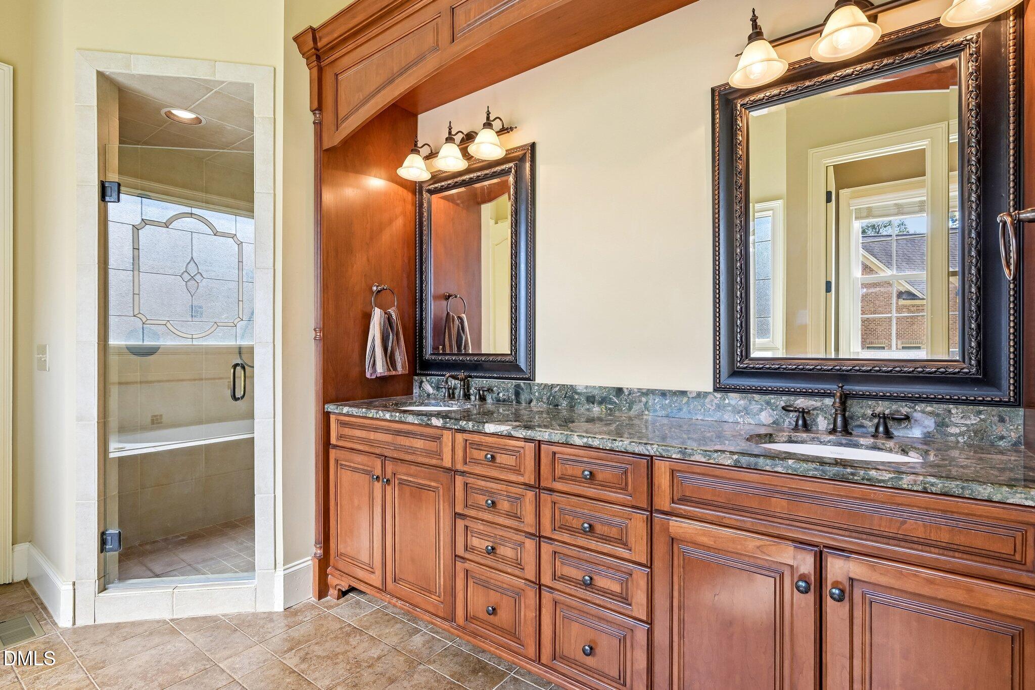 4104 Banks Stone Drive Property Photo 17
