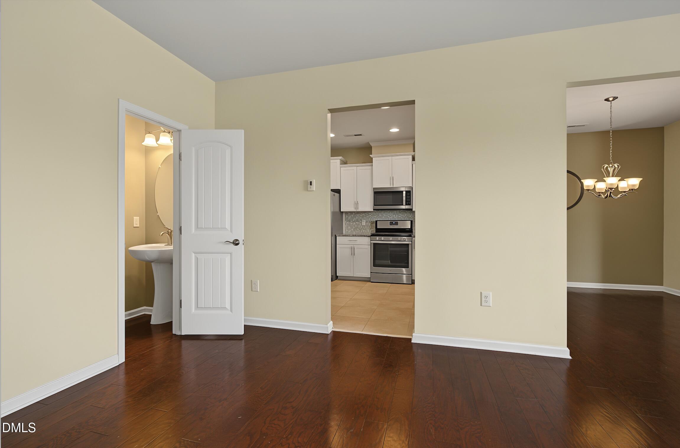 219 Lynchwick Lane Property Photo 8