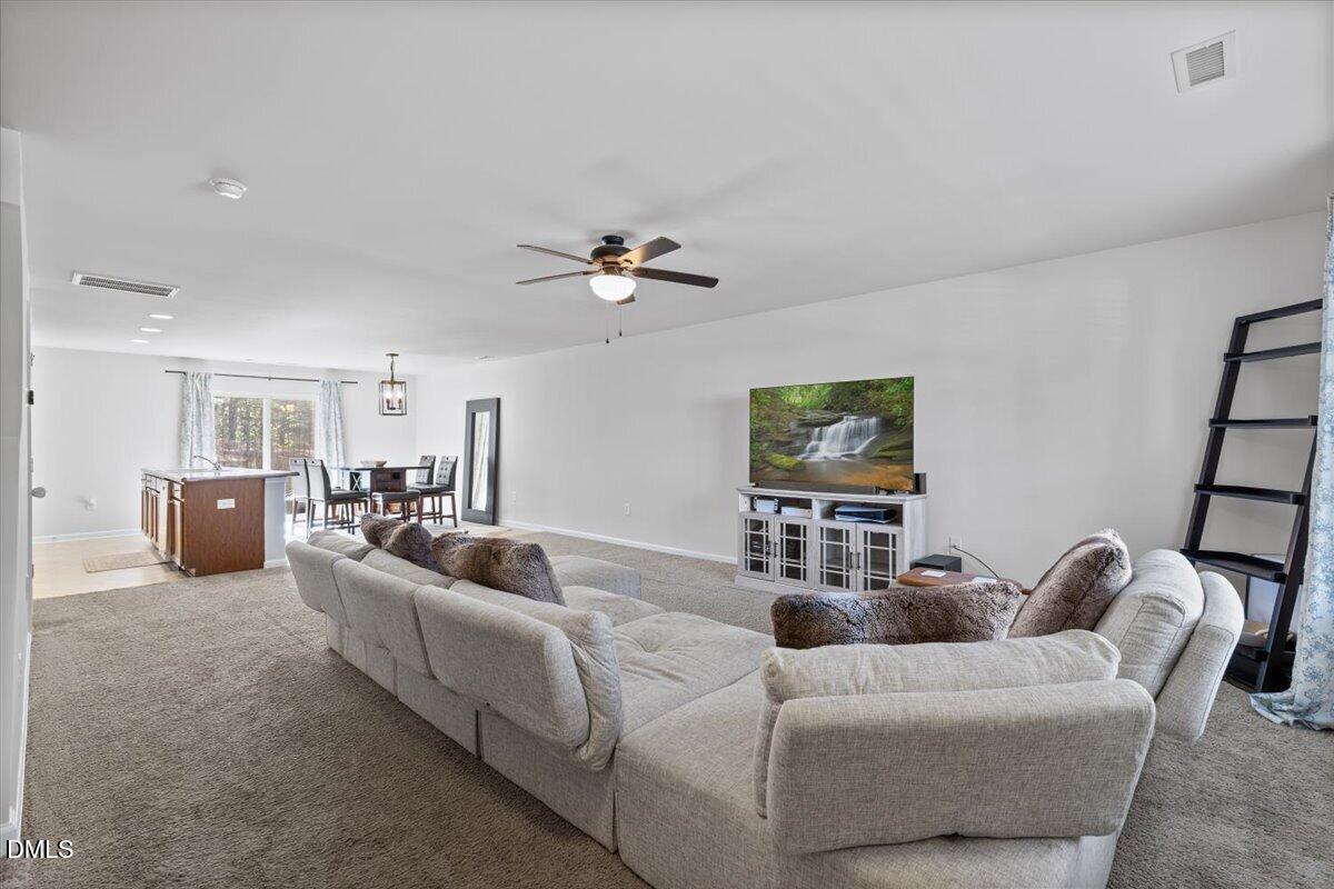 100 Stratford Lakes Drive 384 Property Photo 3