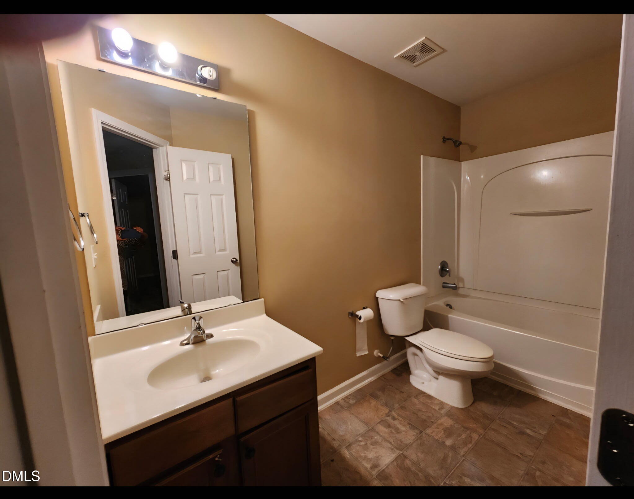 4405 Offshore Drive Property Photo 10