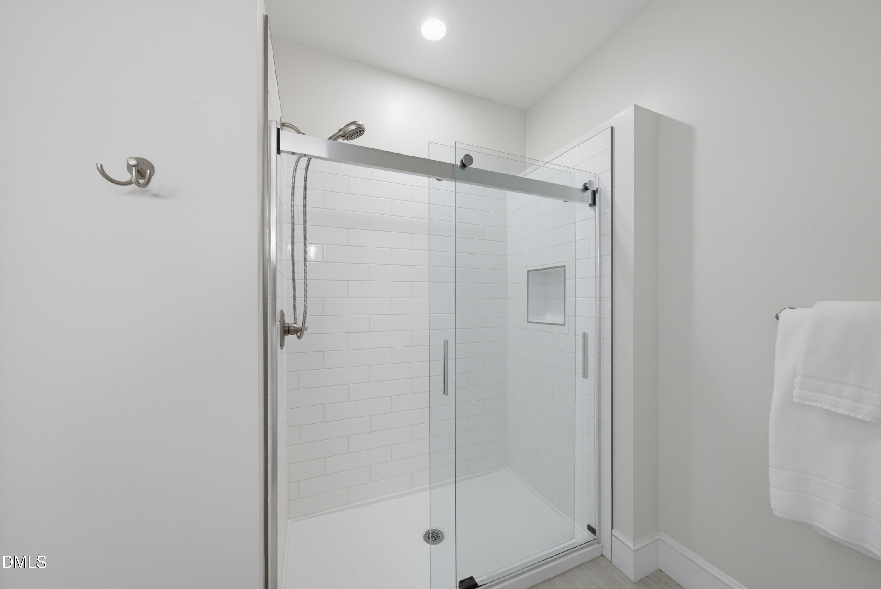 7604 Glenharden Drive Property Photo 28