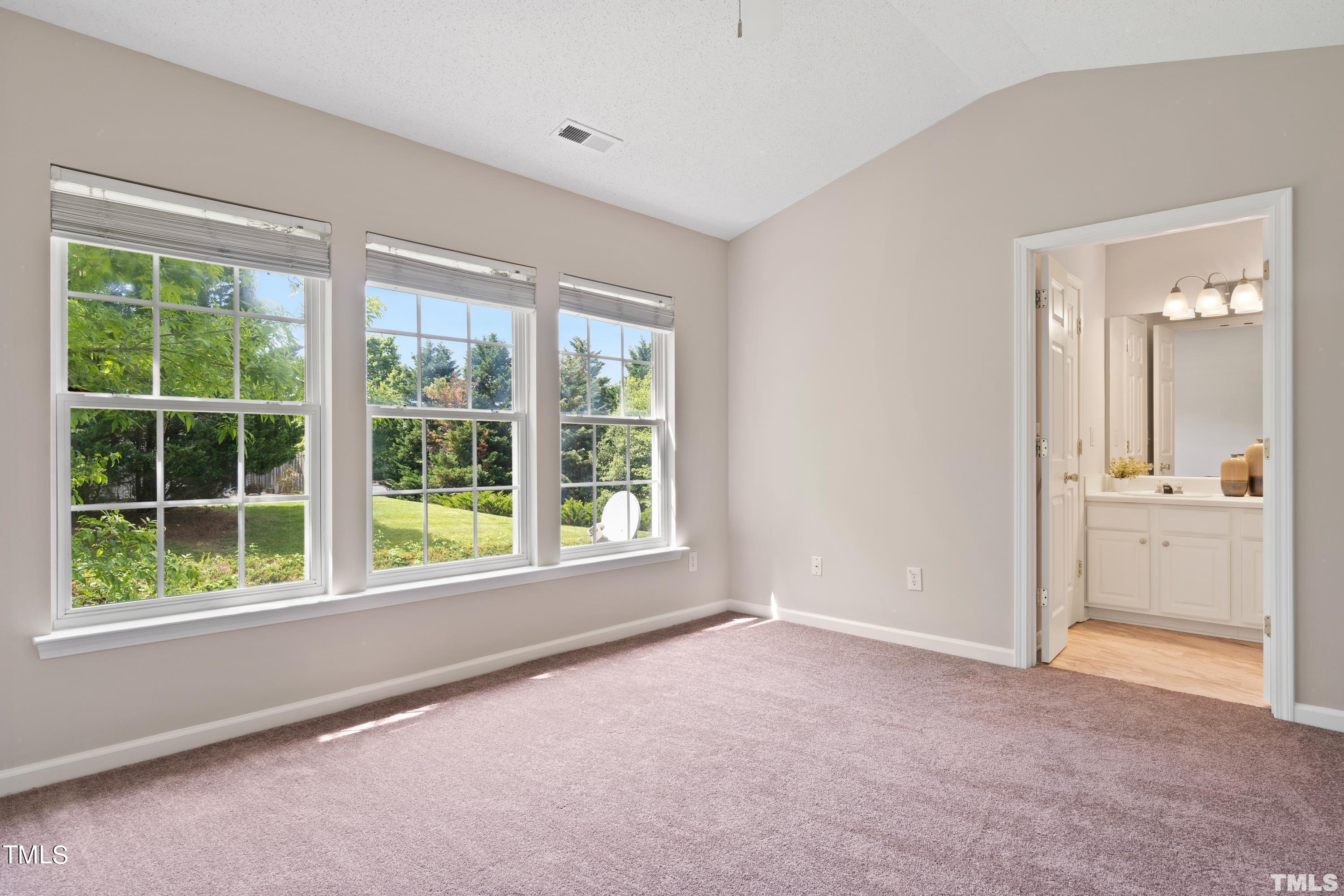 706 Canyon Lake Circle Property Photo 12