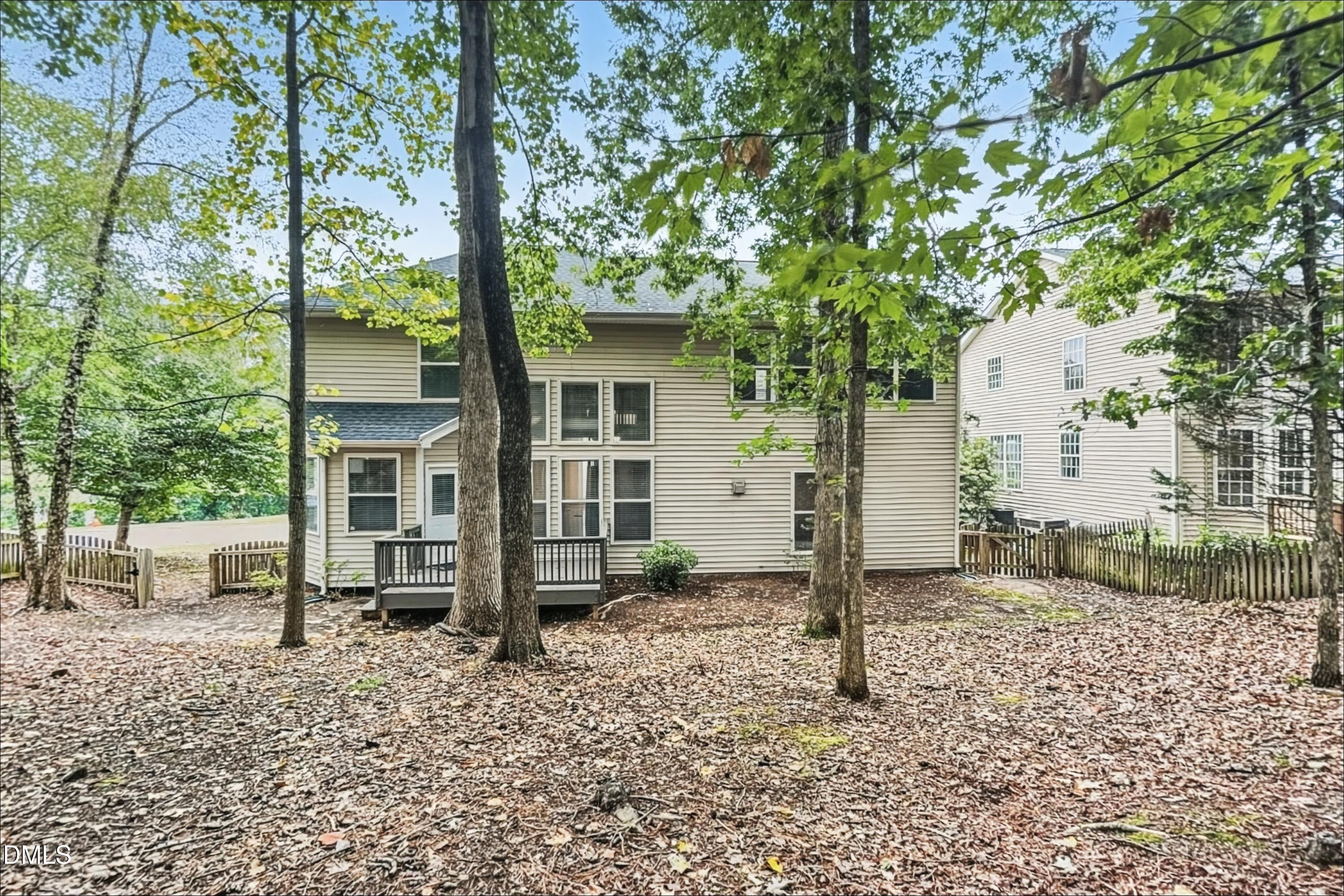 1489 Big Leaf Loop Property Photo 18