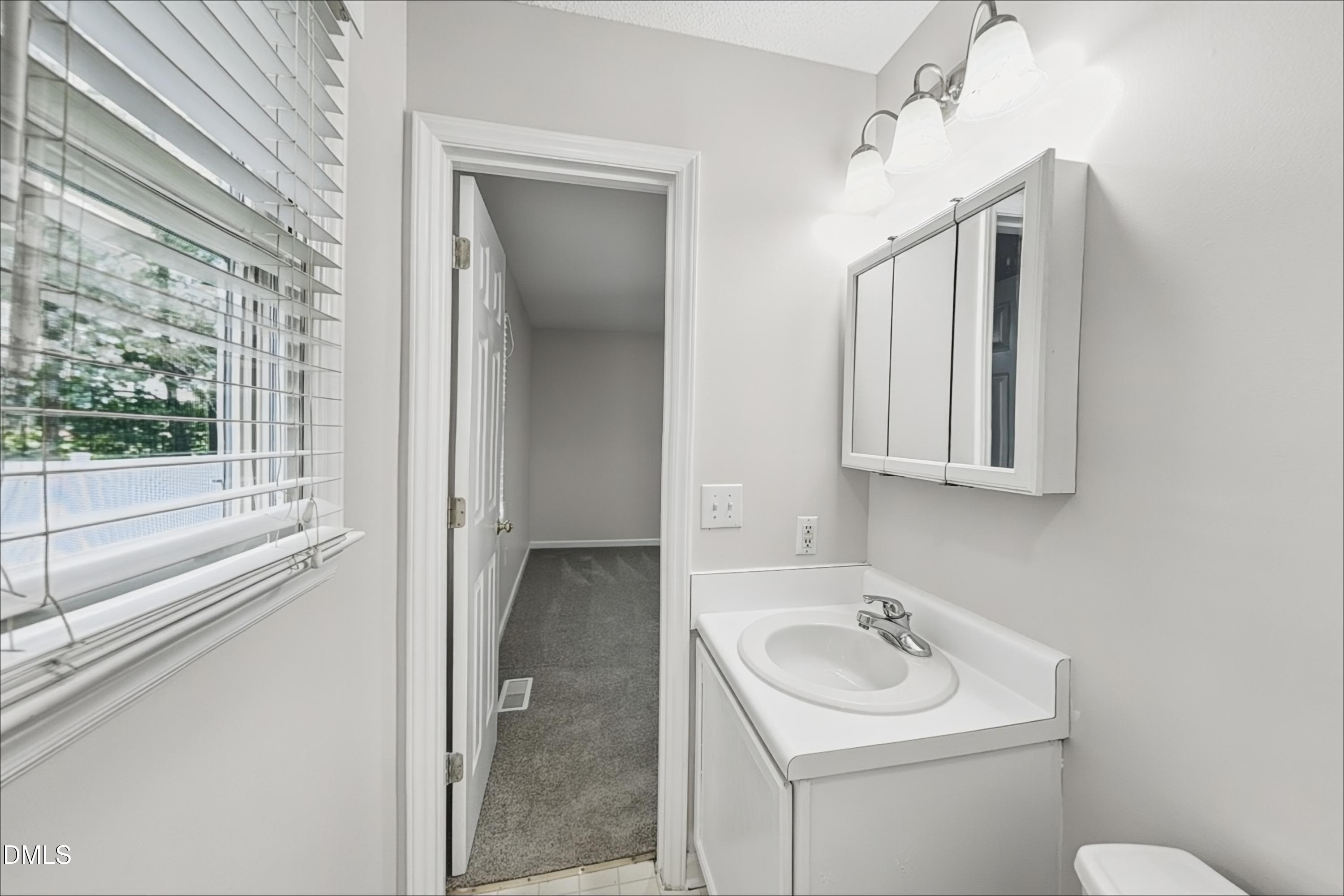 109 Mary Circle Property Photo 8