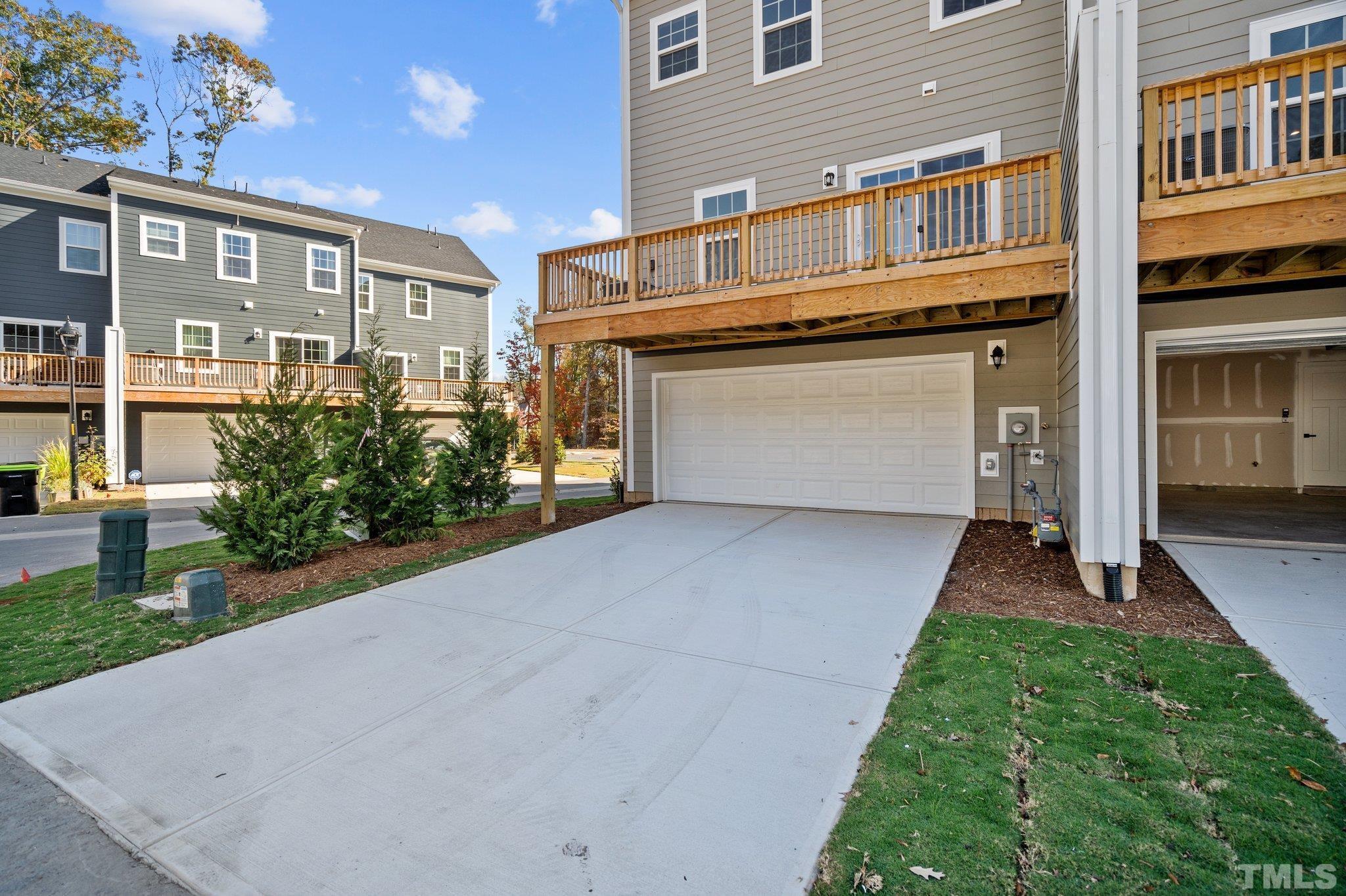 1509 Newpoint Drive Property Photo 10
