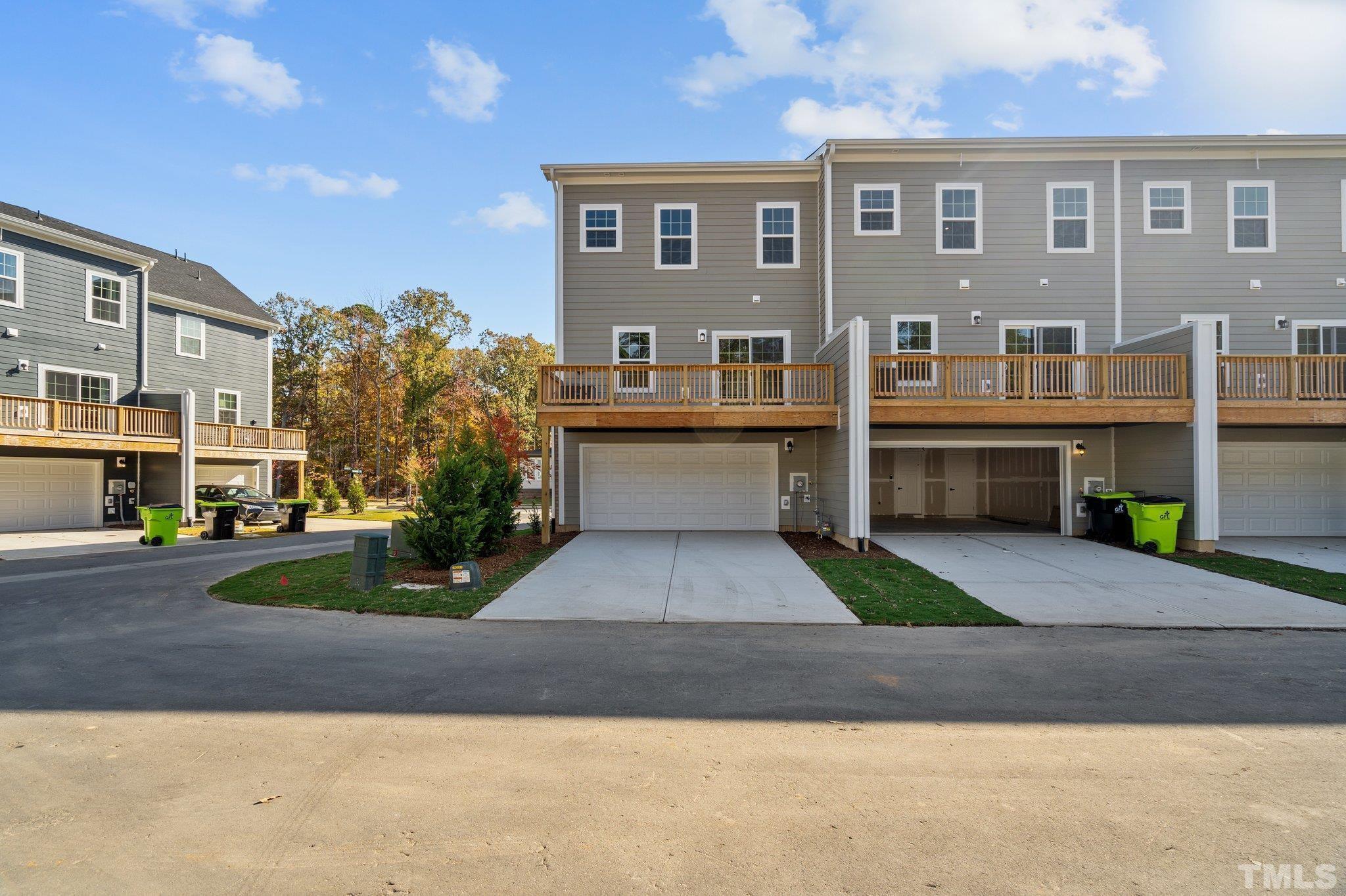 1509 Newpoint Drive Property Photo 11