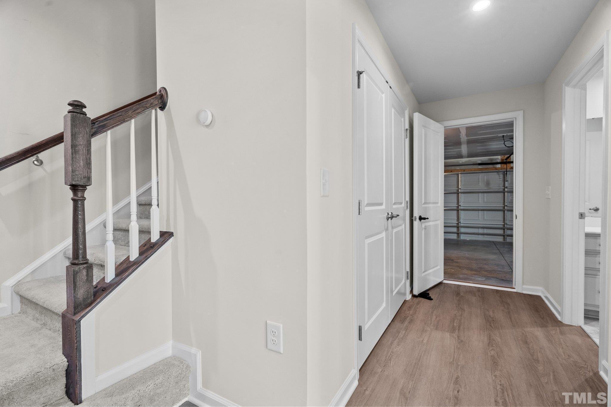 1509 Newpoint Drive Property Photo 17